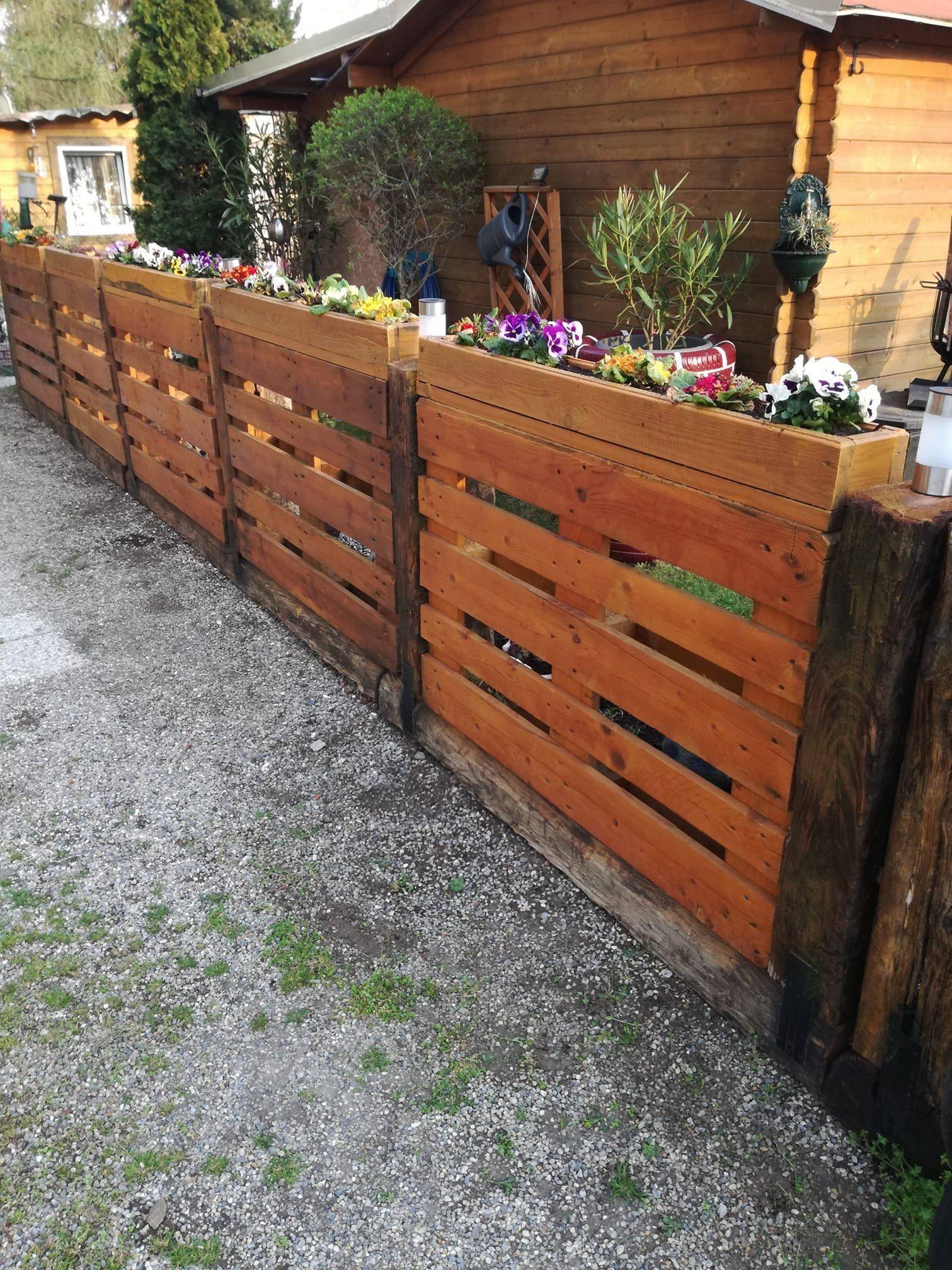 Diy Pallet Fence Projects