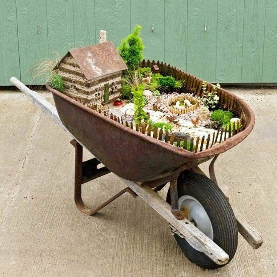 Awesome Diy Wheelbarrow Planter Ideas
