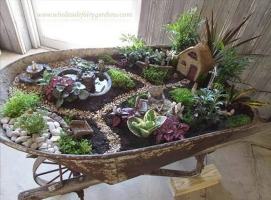 Awesome Diy Wheelbarrow Planter Ideas