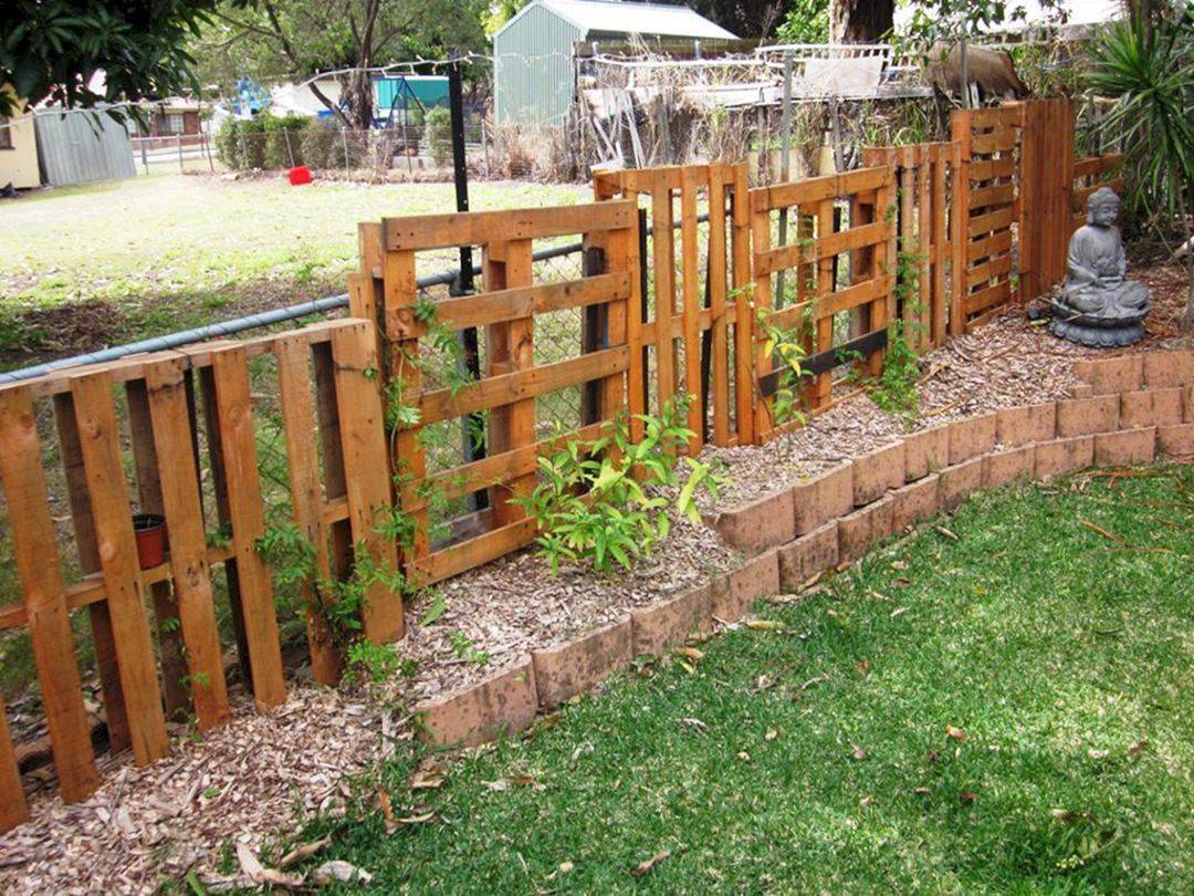 My Easy Garden Pallet Fence