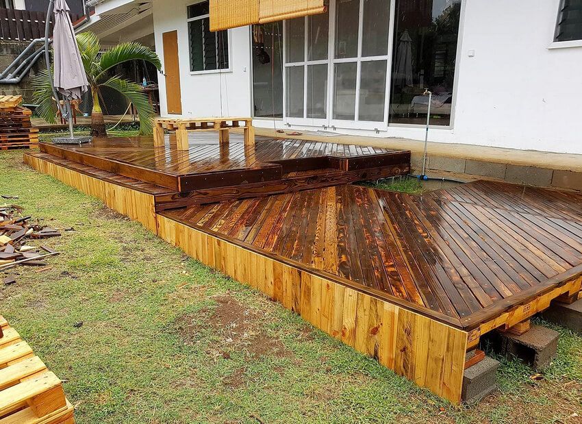 Wooden Pallet Terrace Diy Pallet Patio Decks