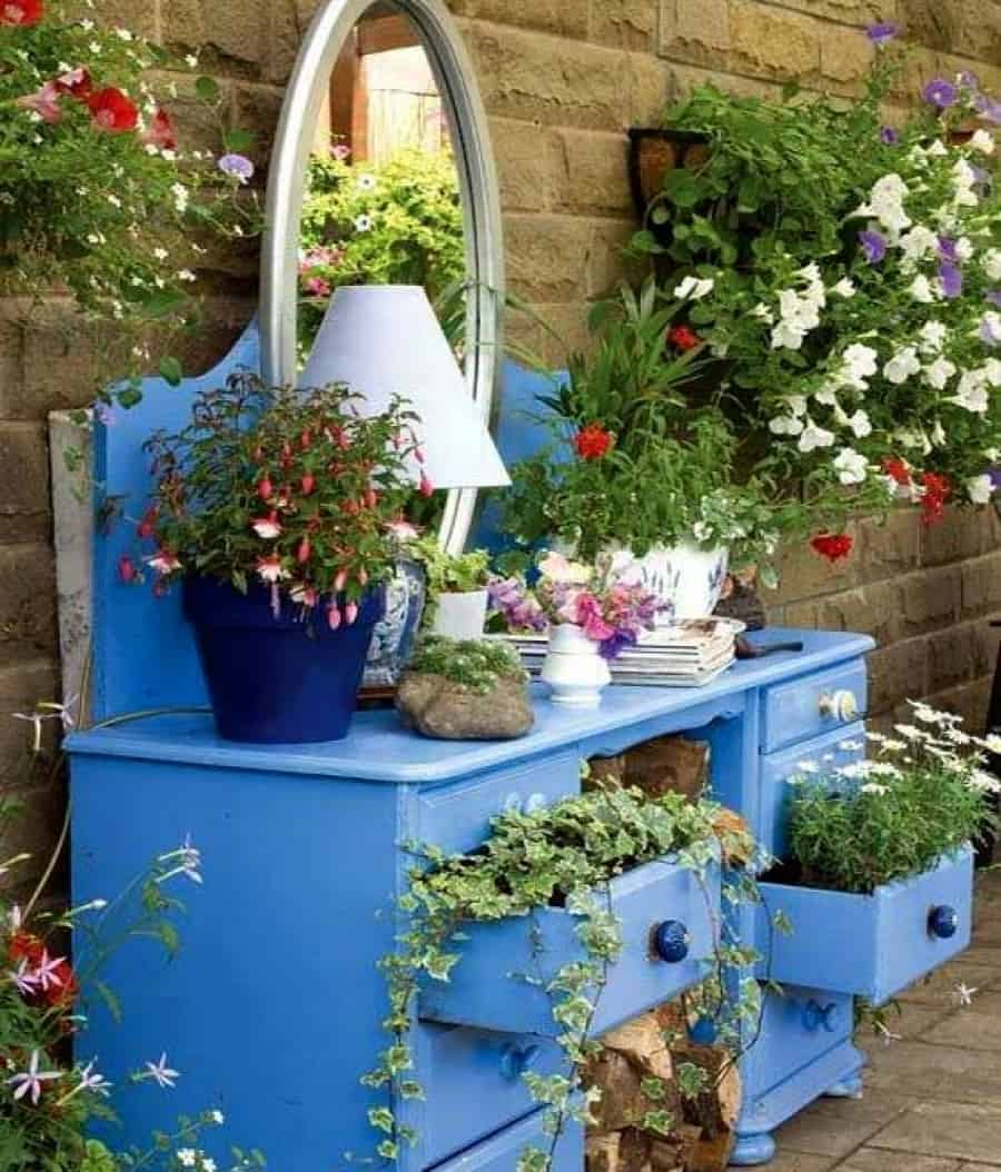 Recycled Backyard Ideas