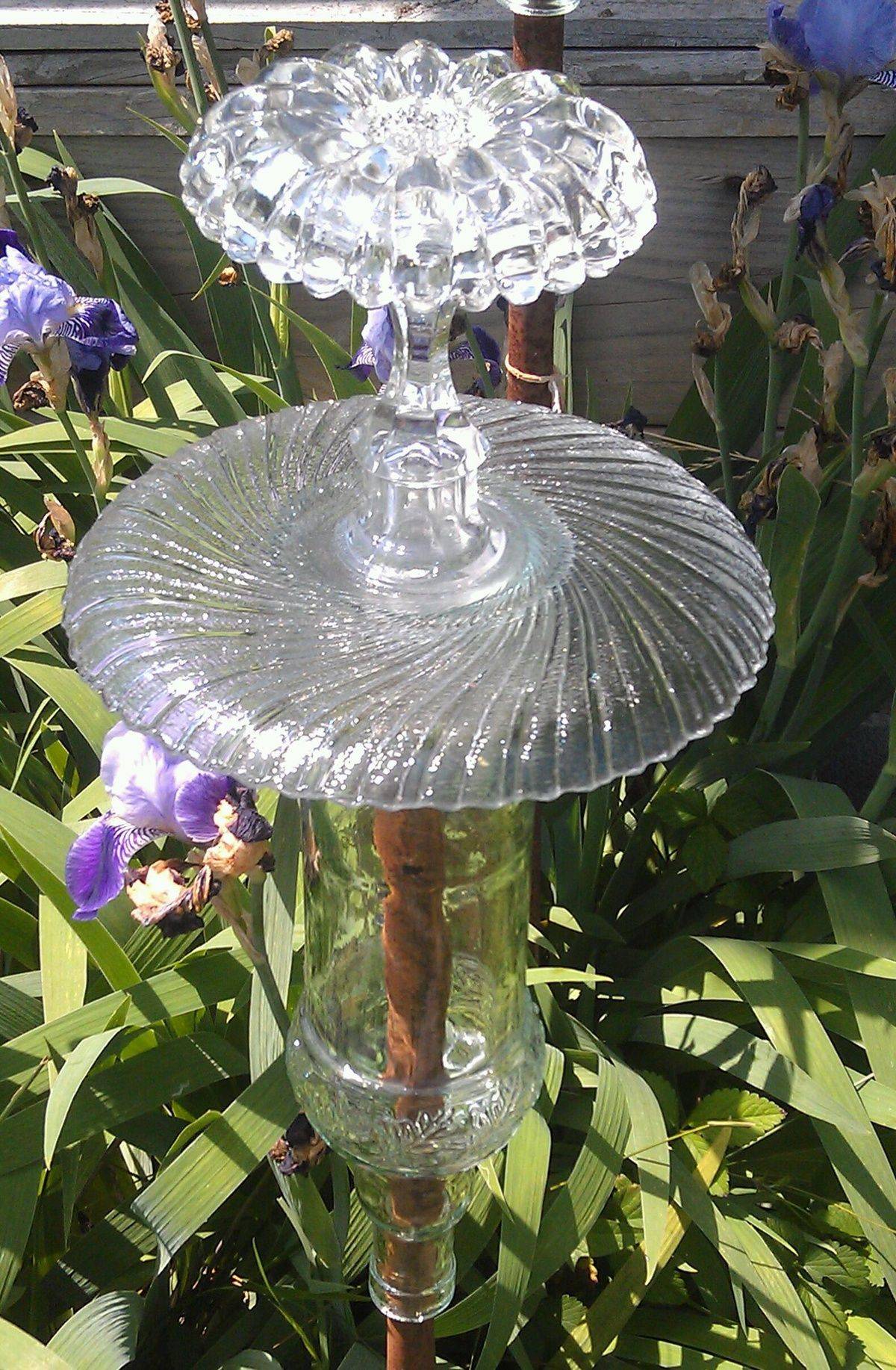 Diy Glass Yard Art Design