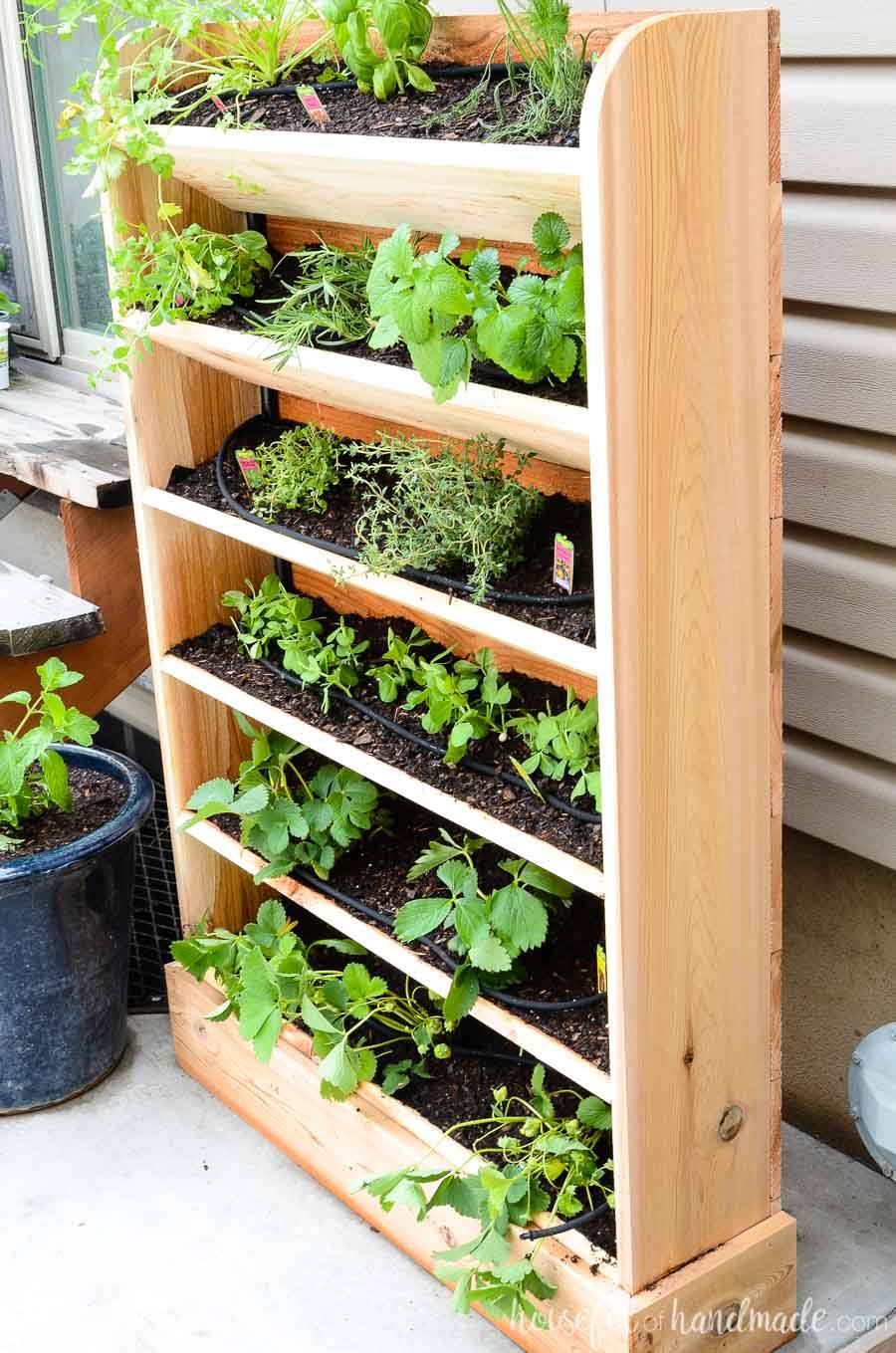 Spacesaving Vertical Garden Ideas