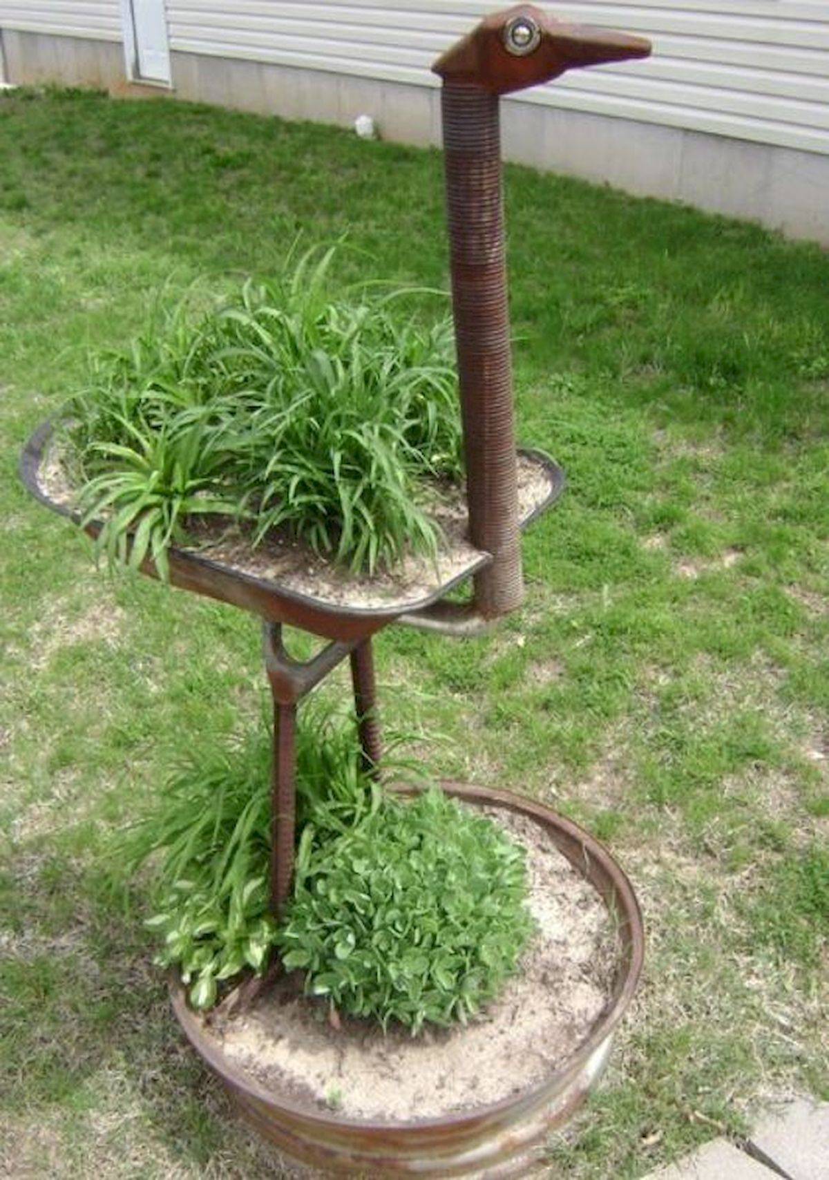 Awesome Outdoor Metal Garden Art Ideas