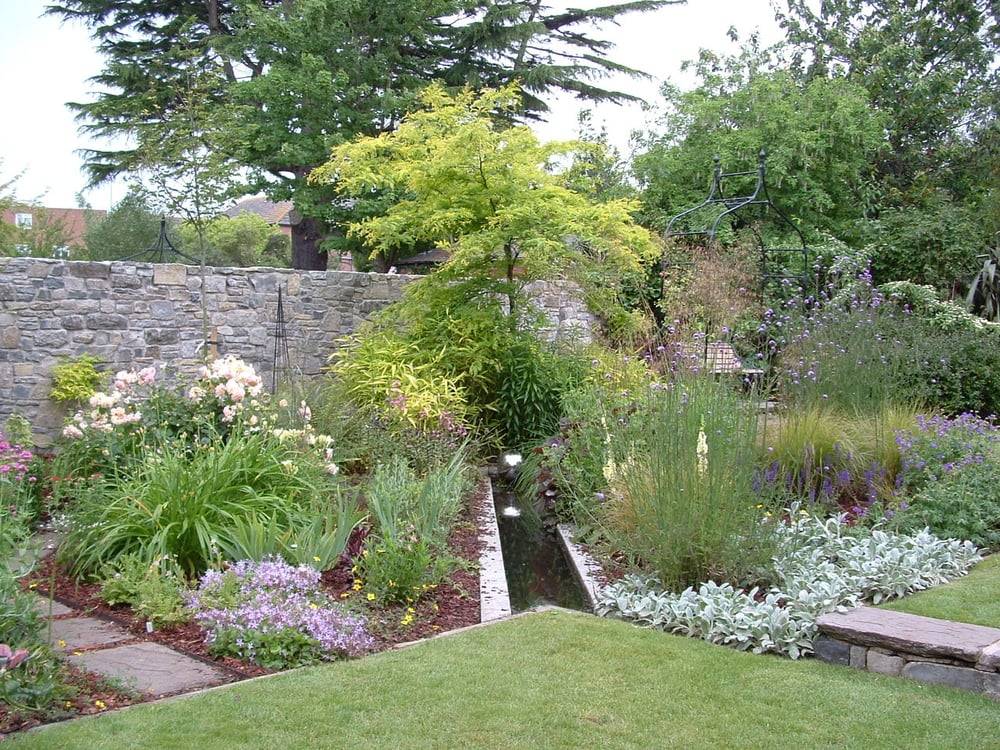 Diagonal Planting Landscape Design