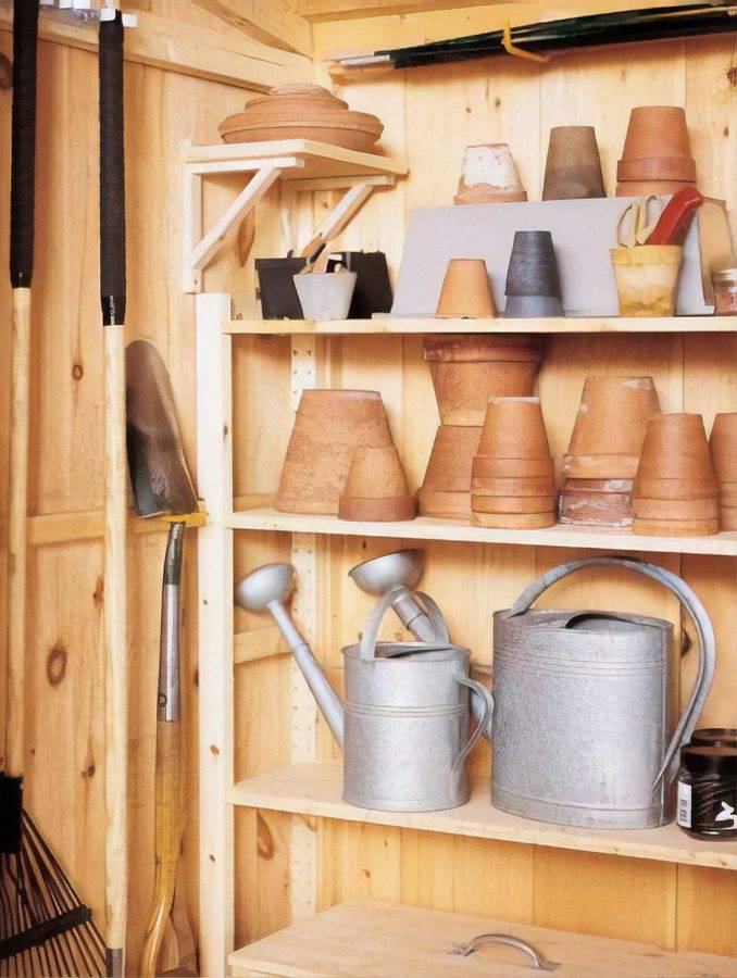 Jennys Adorably Decorated Garden Shed Living Vintage Shed Decor