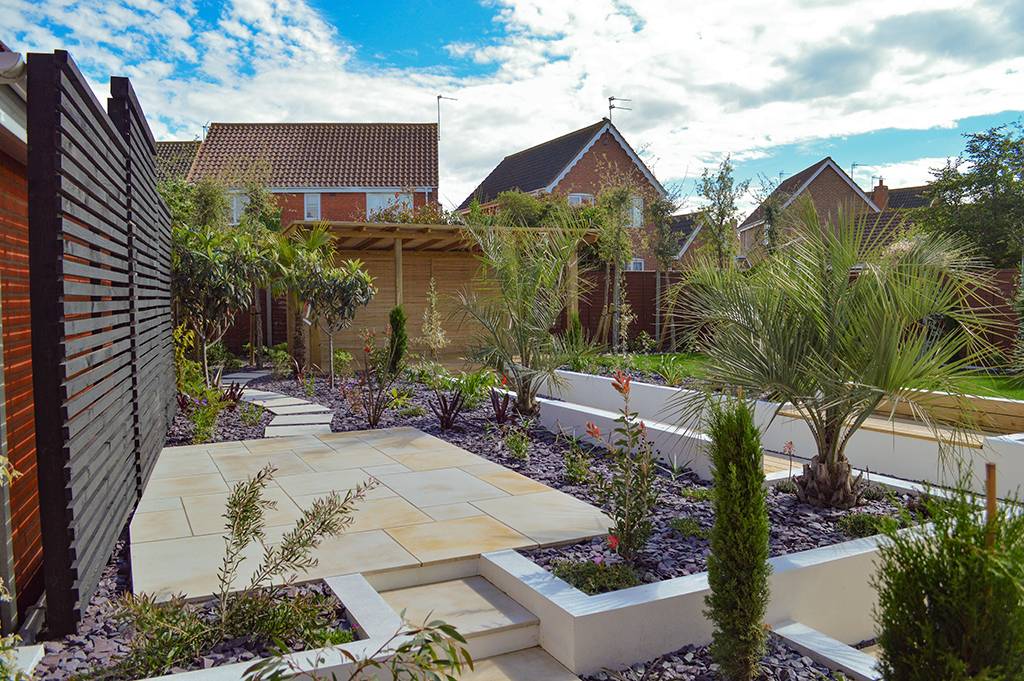 Modern Mediterranean Garden