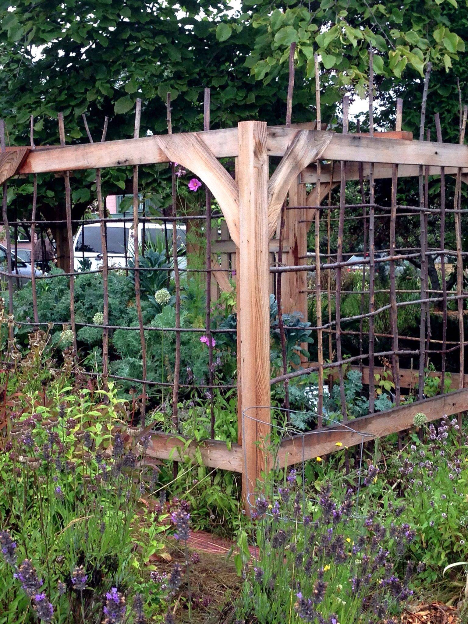 Diy Garden Fence Ideas