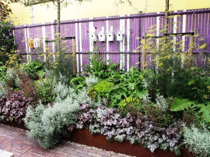 Eyecatching Raised Flower Bed Ideas