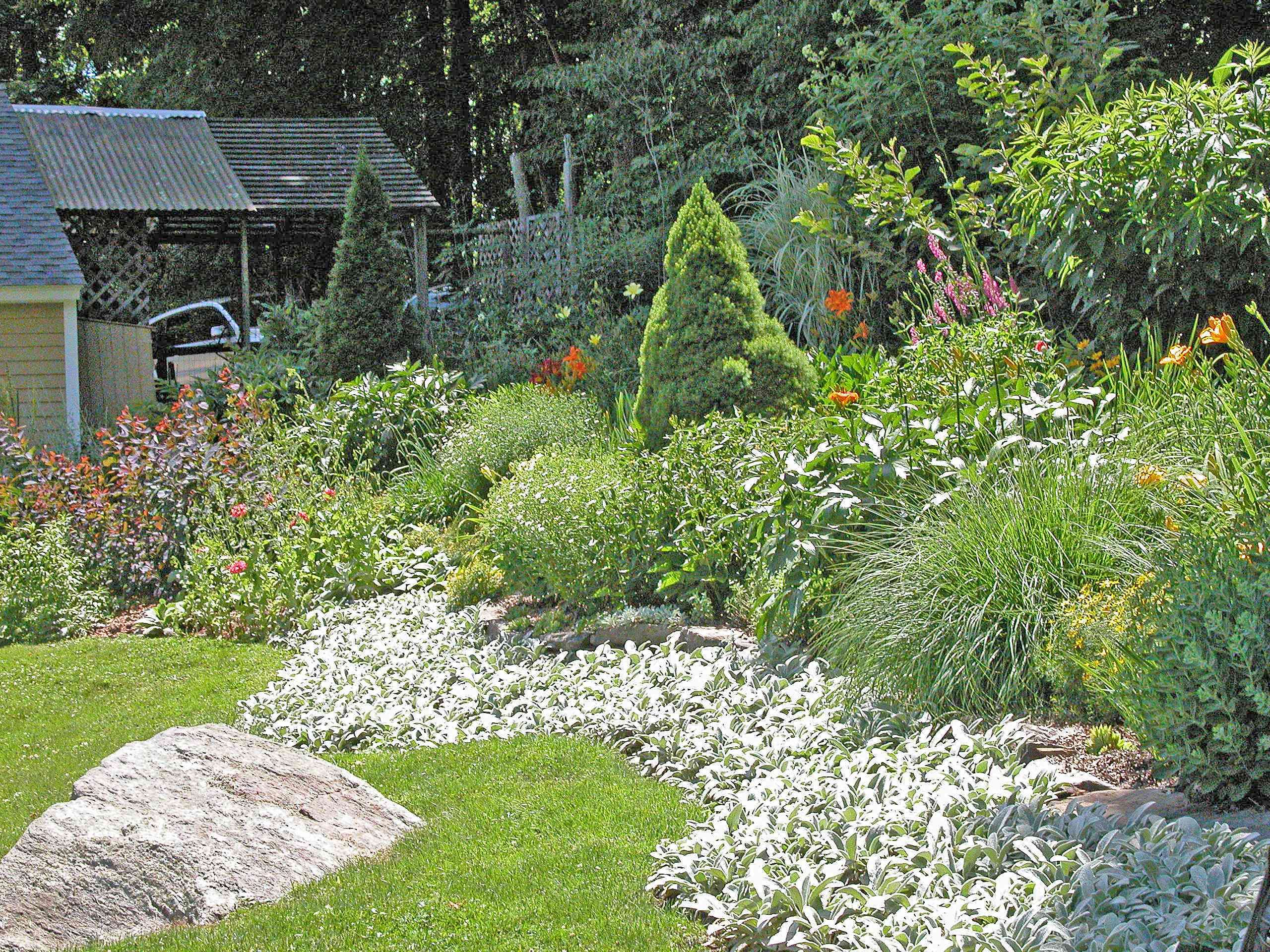 Raised Bed Vegetable Gardens Traditional Landscape Providence