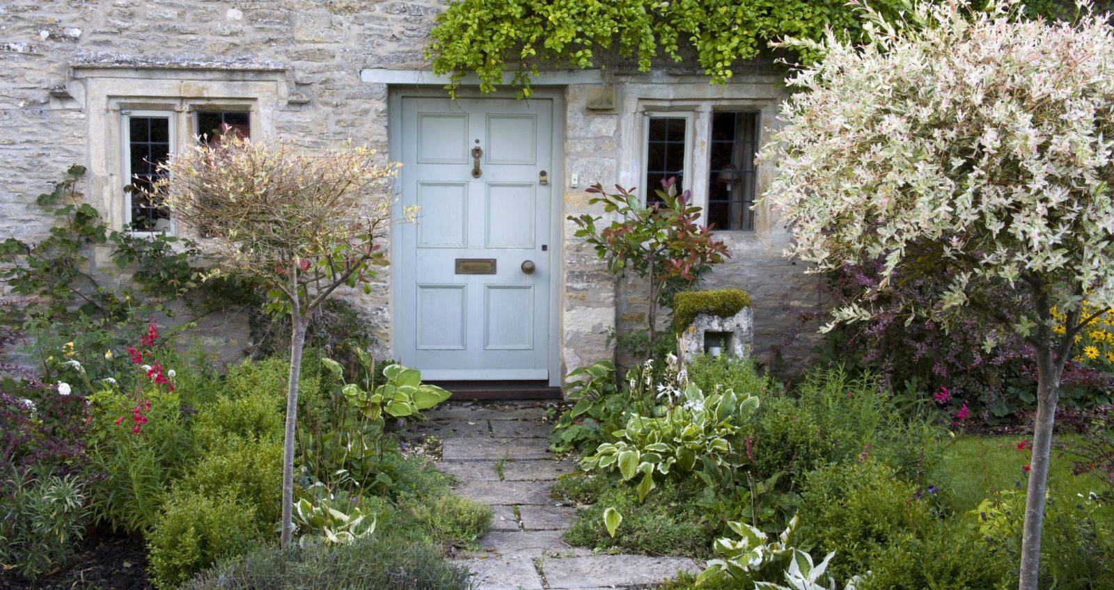 Best Small Front Garden Design Ideas