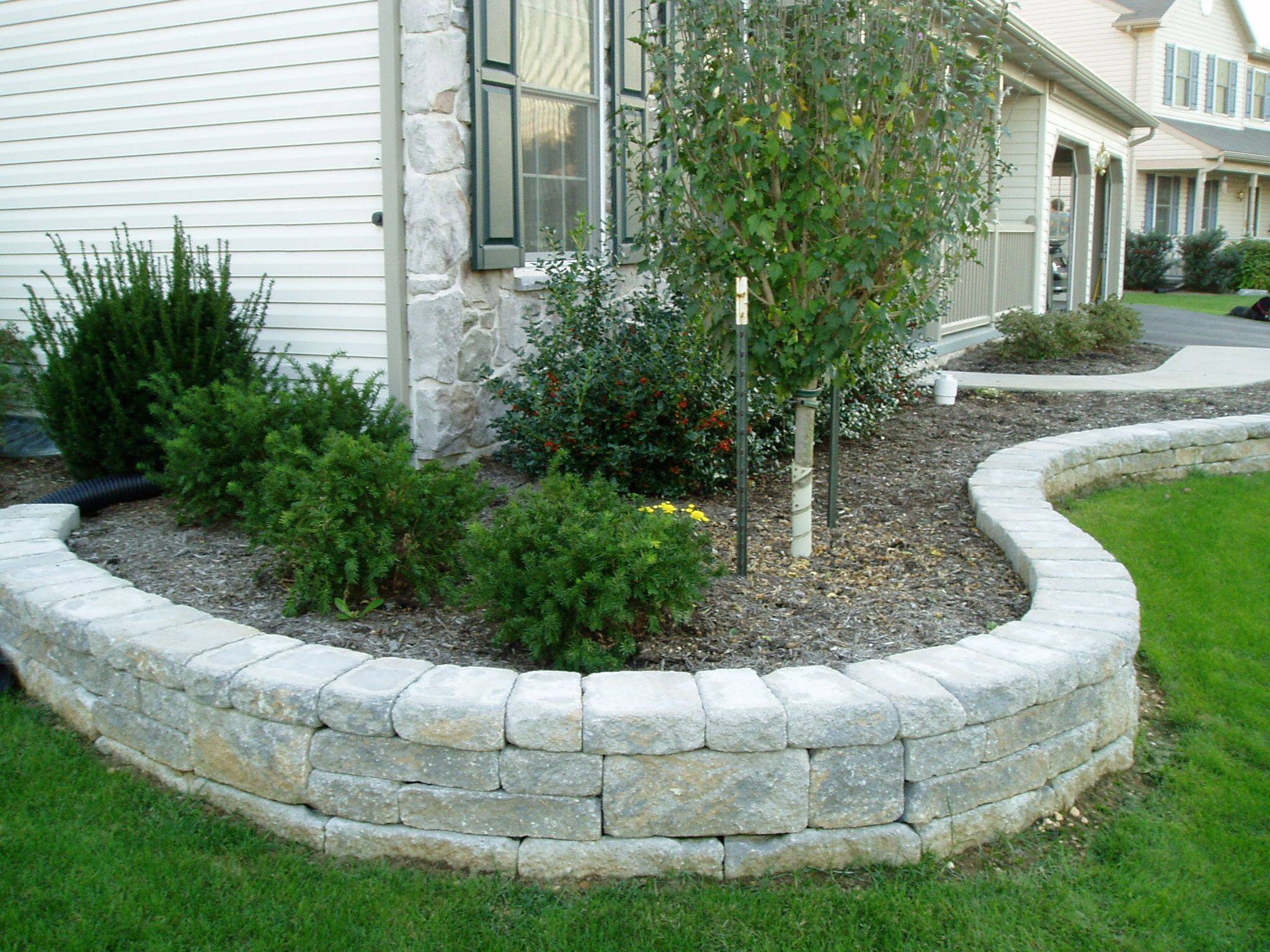 Backyard Retaining Wall Ideas