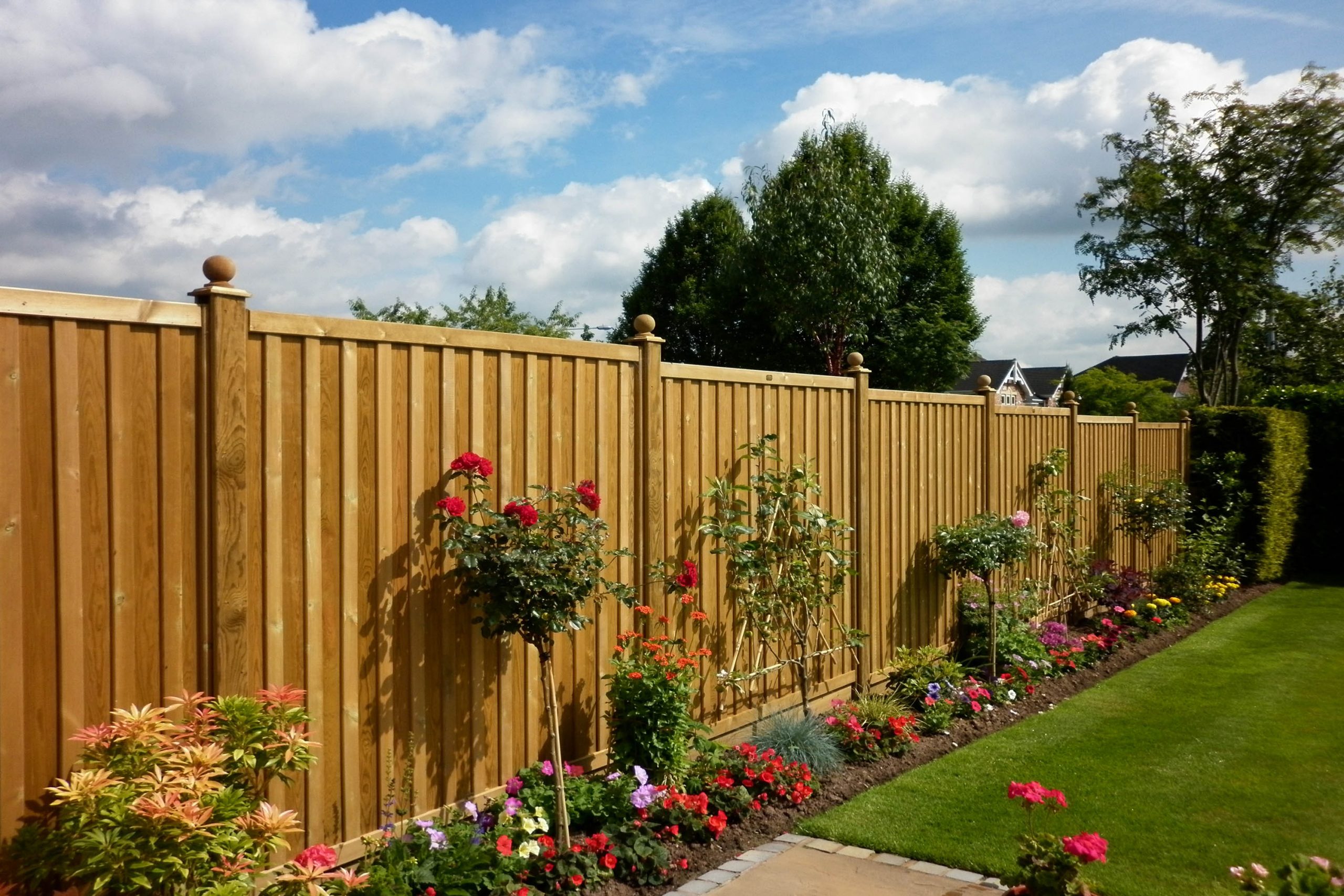 Modern Garden Fence Design