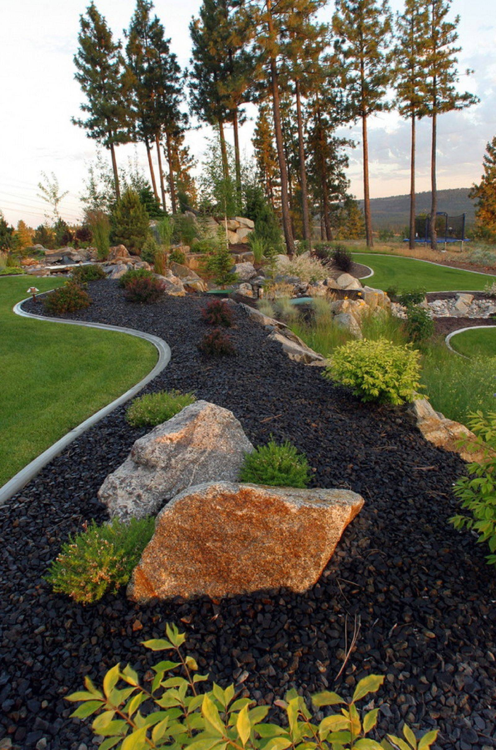 Beautiful Front Yard Rock Garden Landscaping Design Ideas