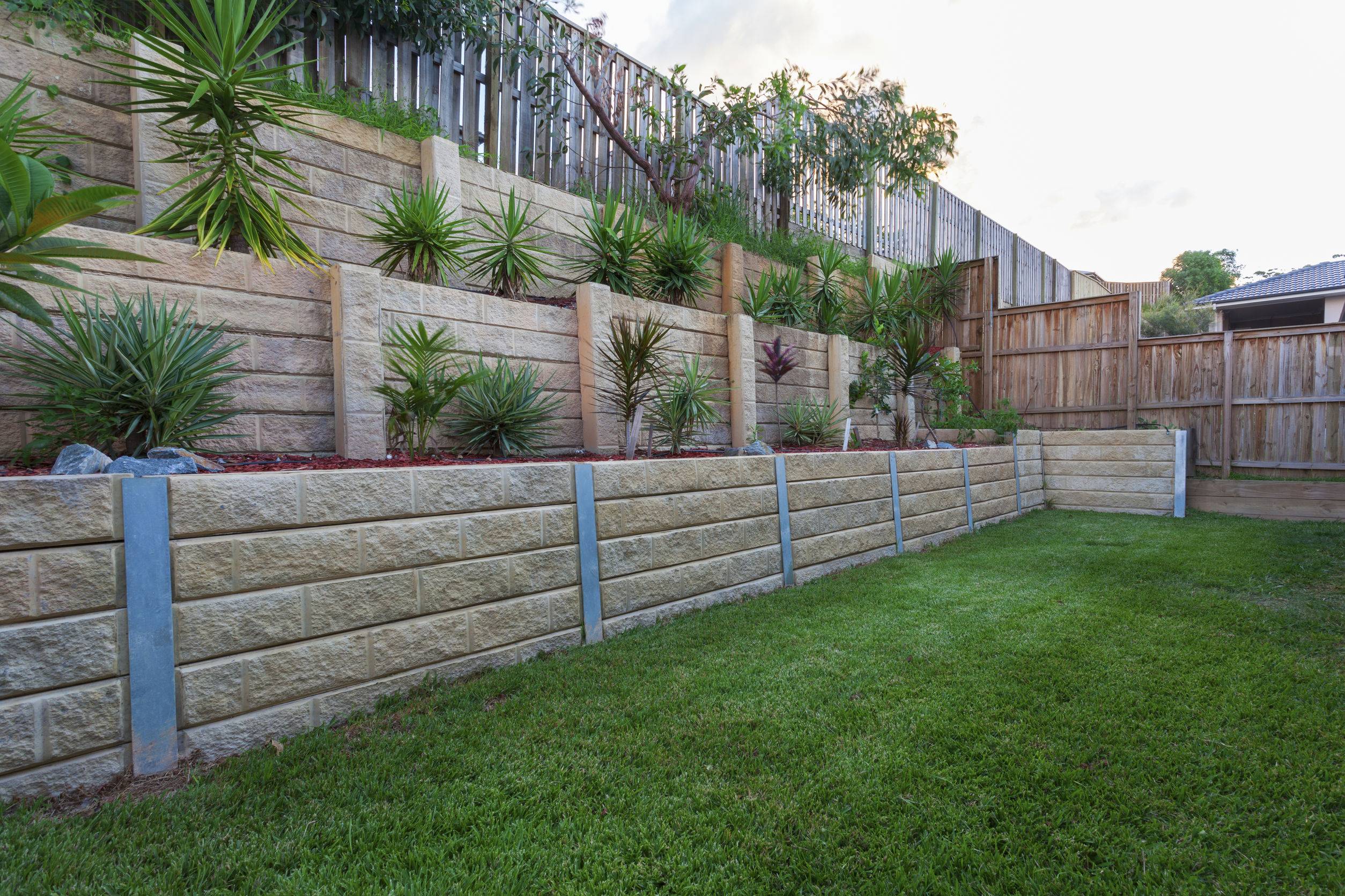 Modern Garden Fence Design