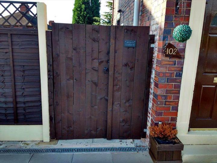 Wood Property Gates