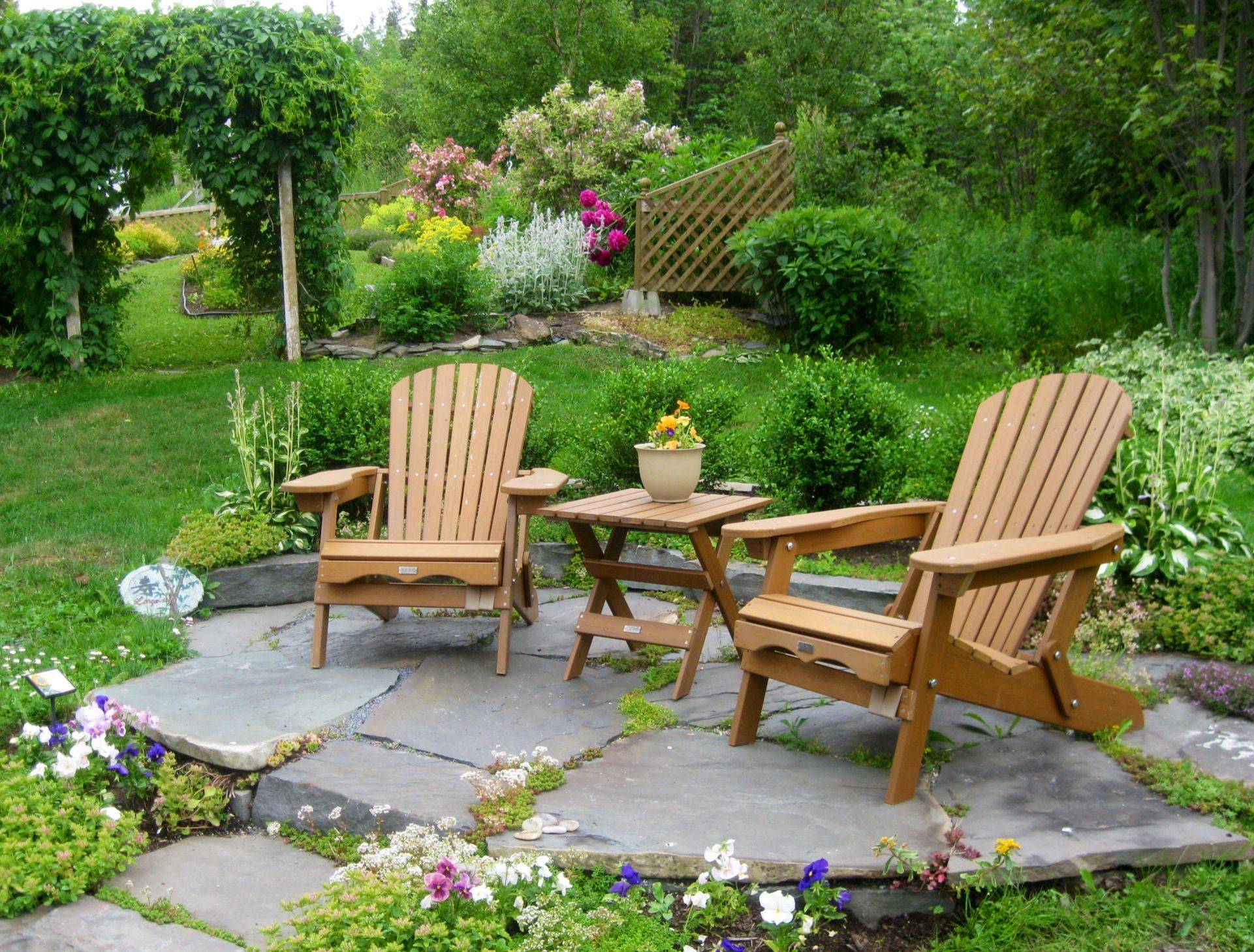 Modern Garden Seating Area