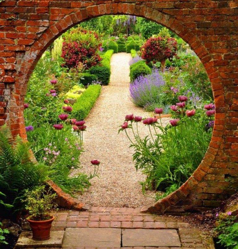 Fancy Cottage Garden Design