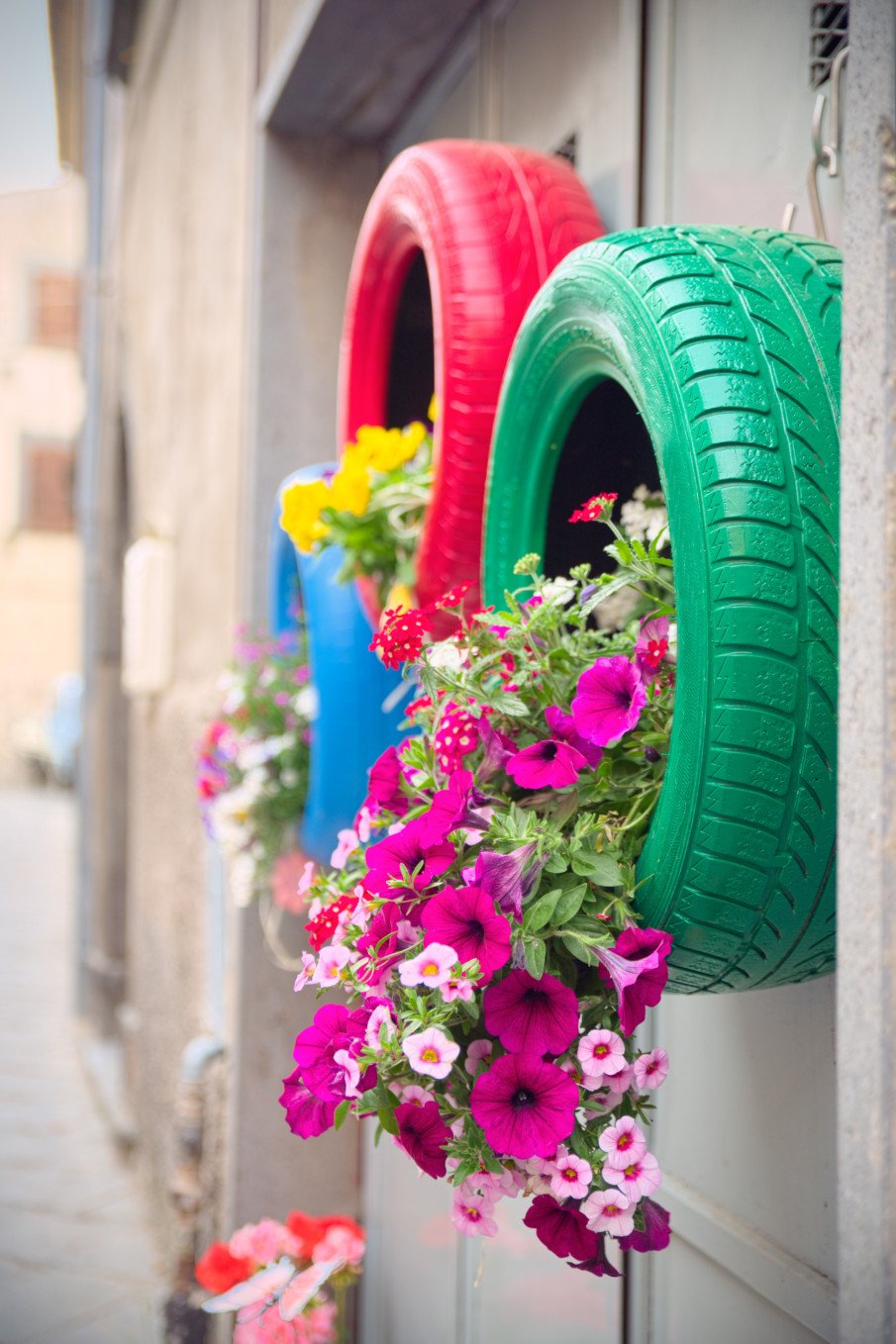 Gardening Tire Planters Ideas