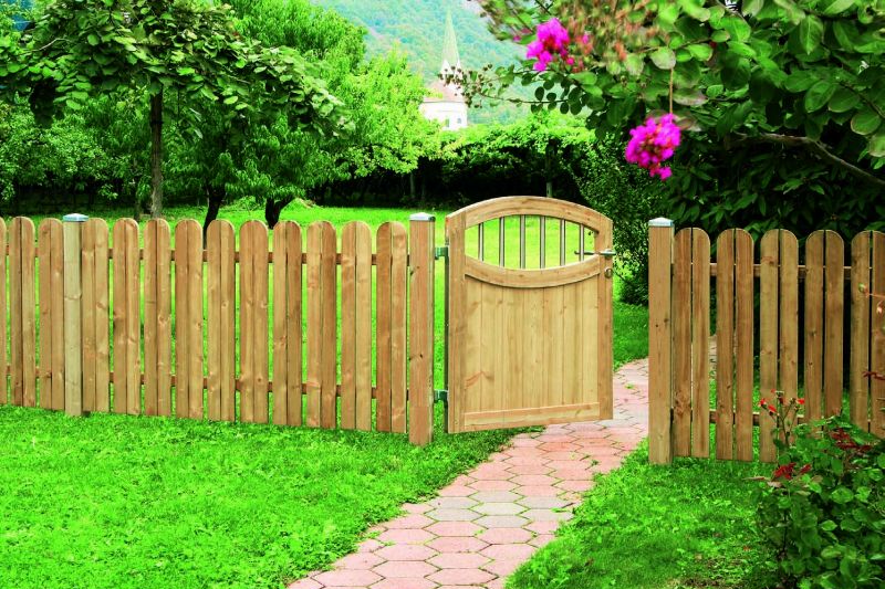 Backyard Fencing Ideas
