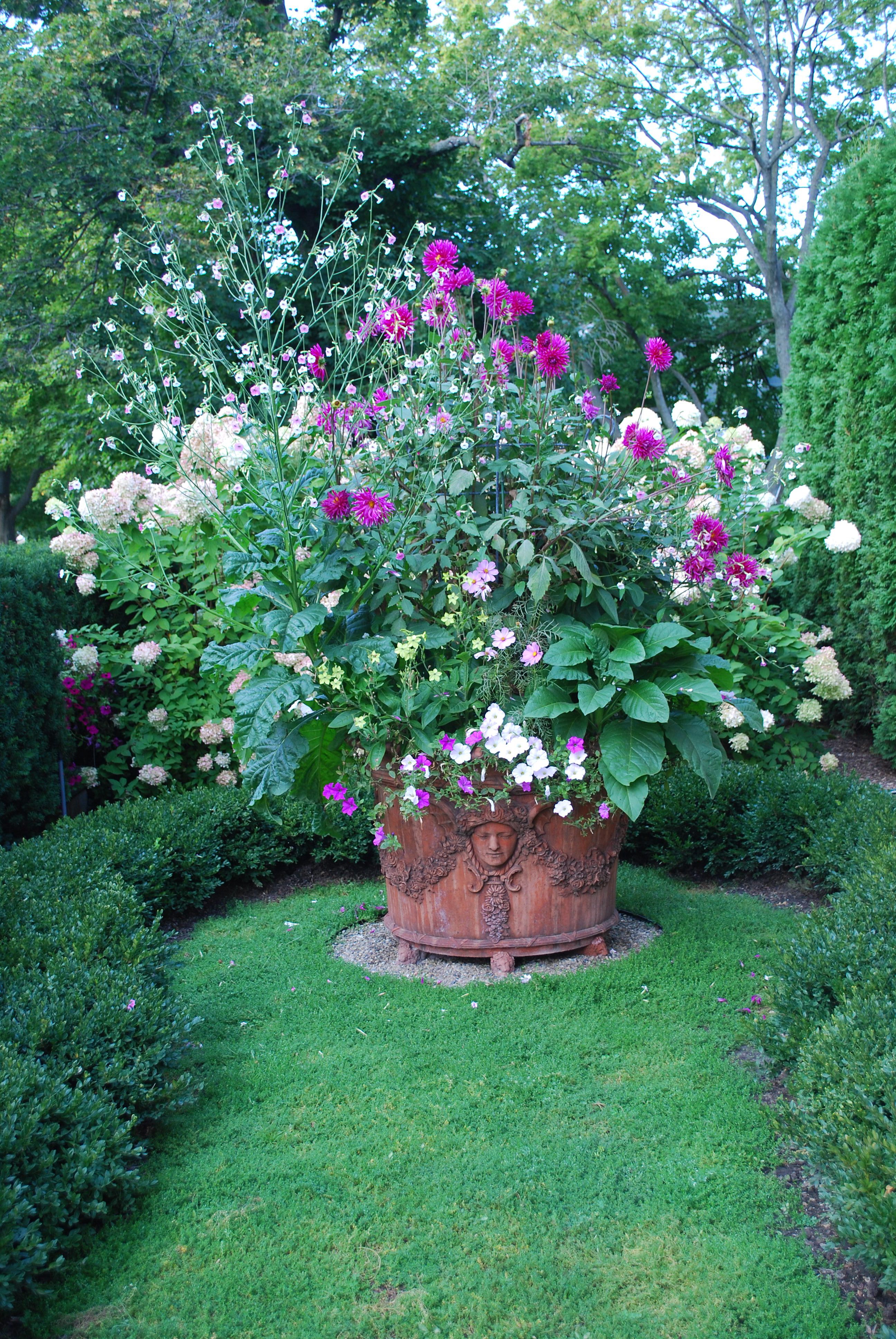 B B Barns Garden Center