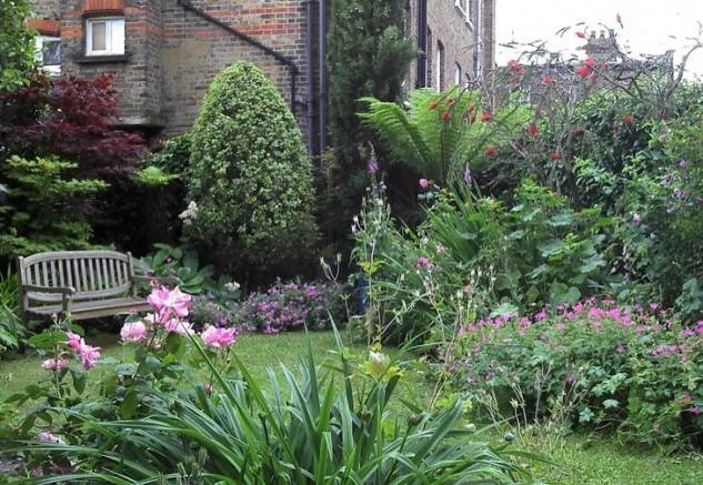 A Pretty Small Garden Space