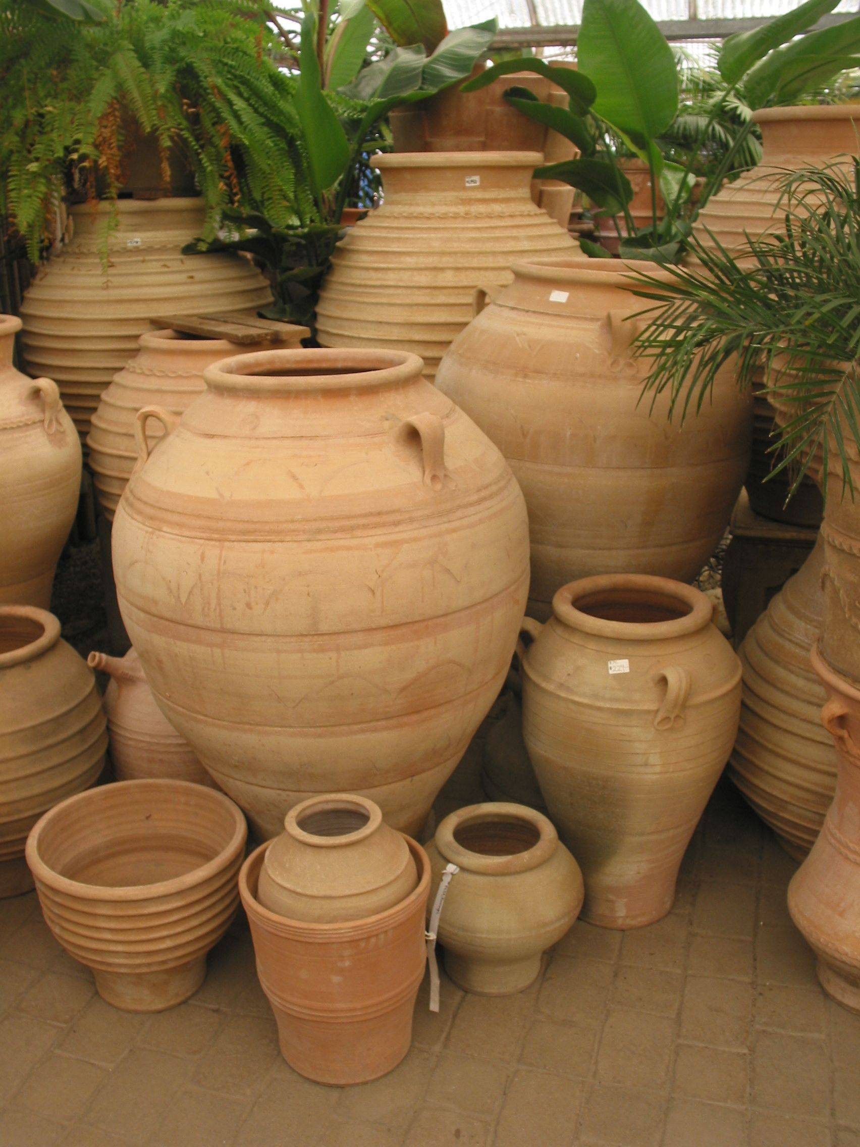 Large Ceramic Outdoor Planters Ideas