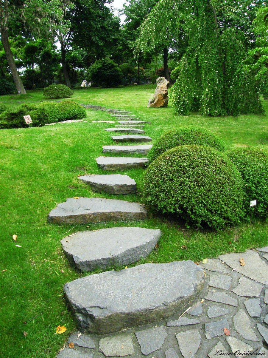 Luxury Garden Path Walkways Ideas