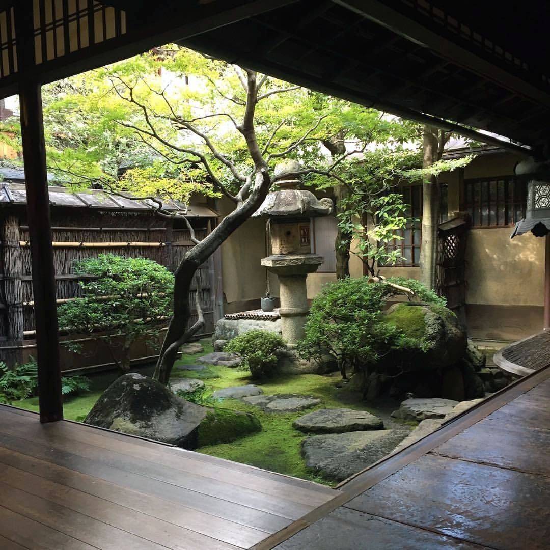 Cozy Japanese Courtyard Garden Ideas
