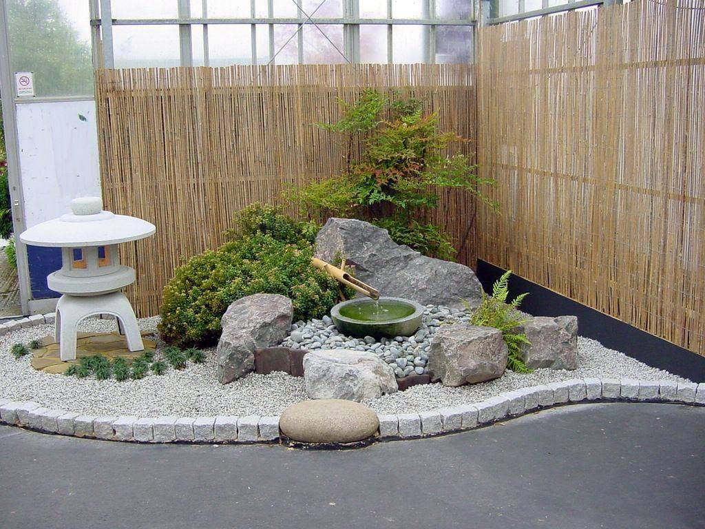 Lovely Japanese Garden Designs