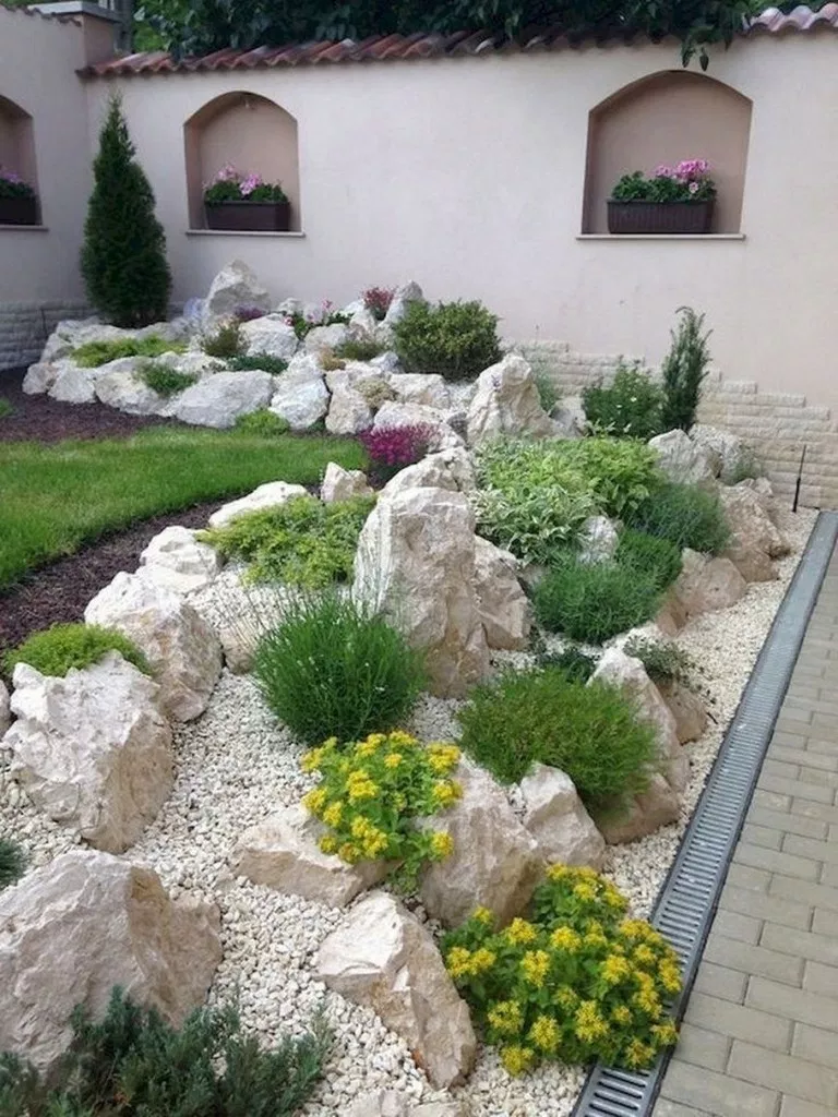 Excellent Unique And Creative Garden Container Ideas