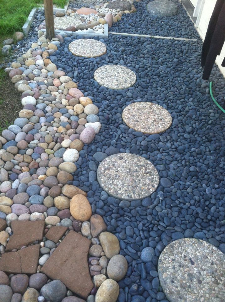 A Pebble Mosaic Stepping Stone