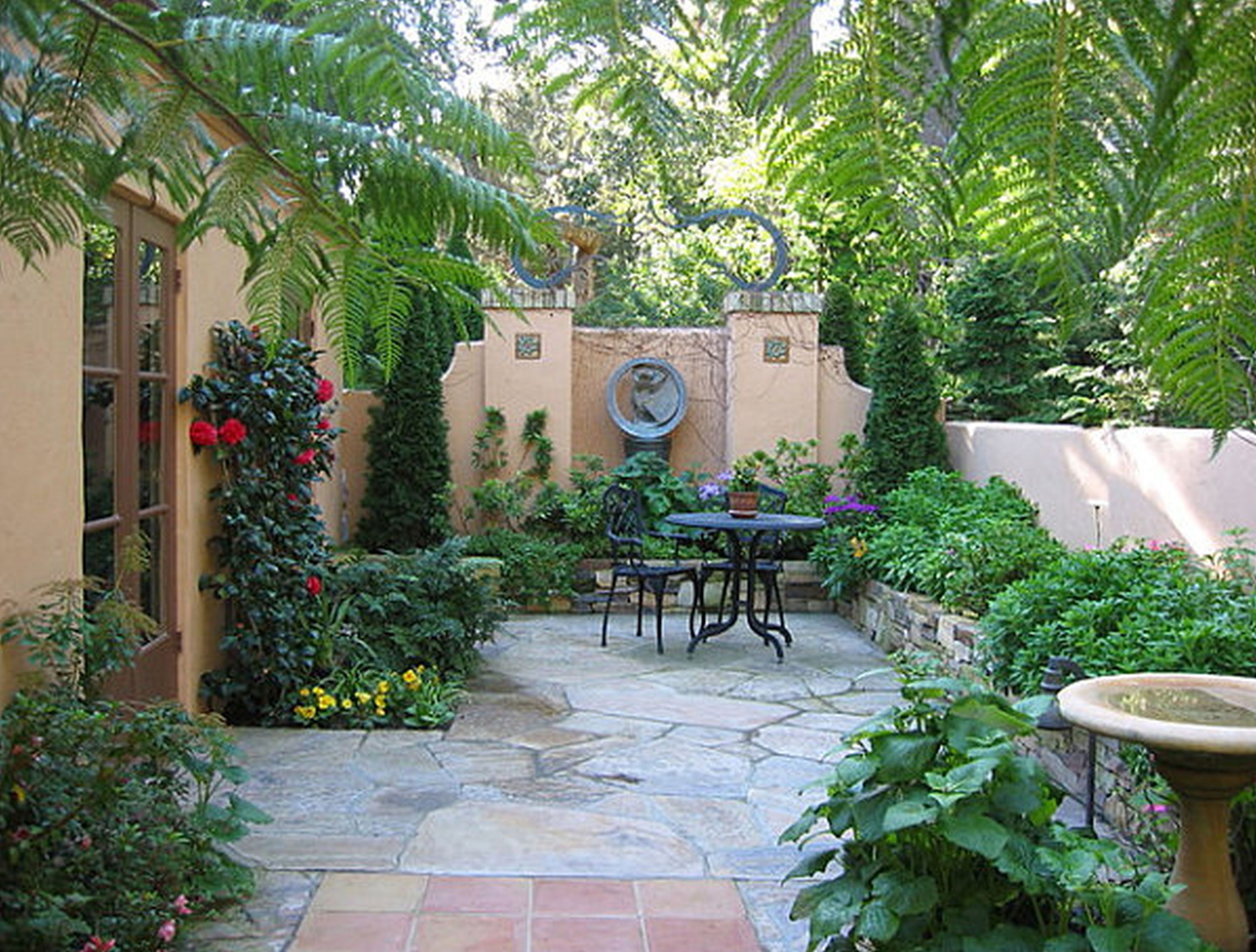 Small Backyard Patio Courtyard Garden Design Lovely Outdoor Decorating