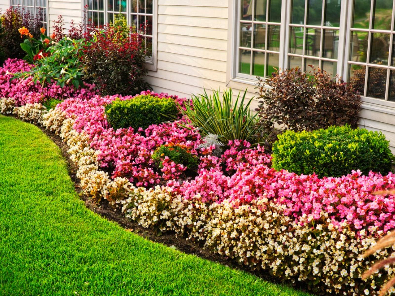 Stunning Sunken Garden Ideas Picture Moltoon Garden Design