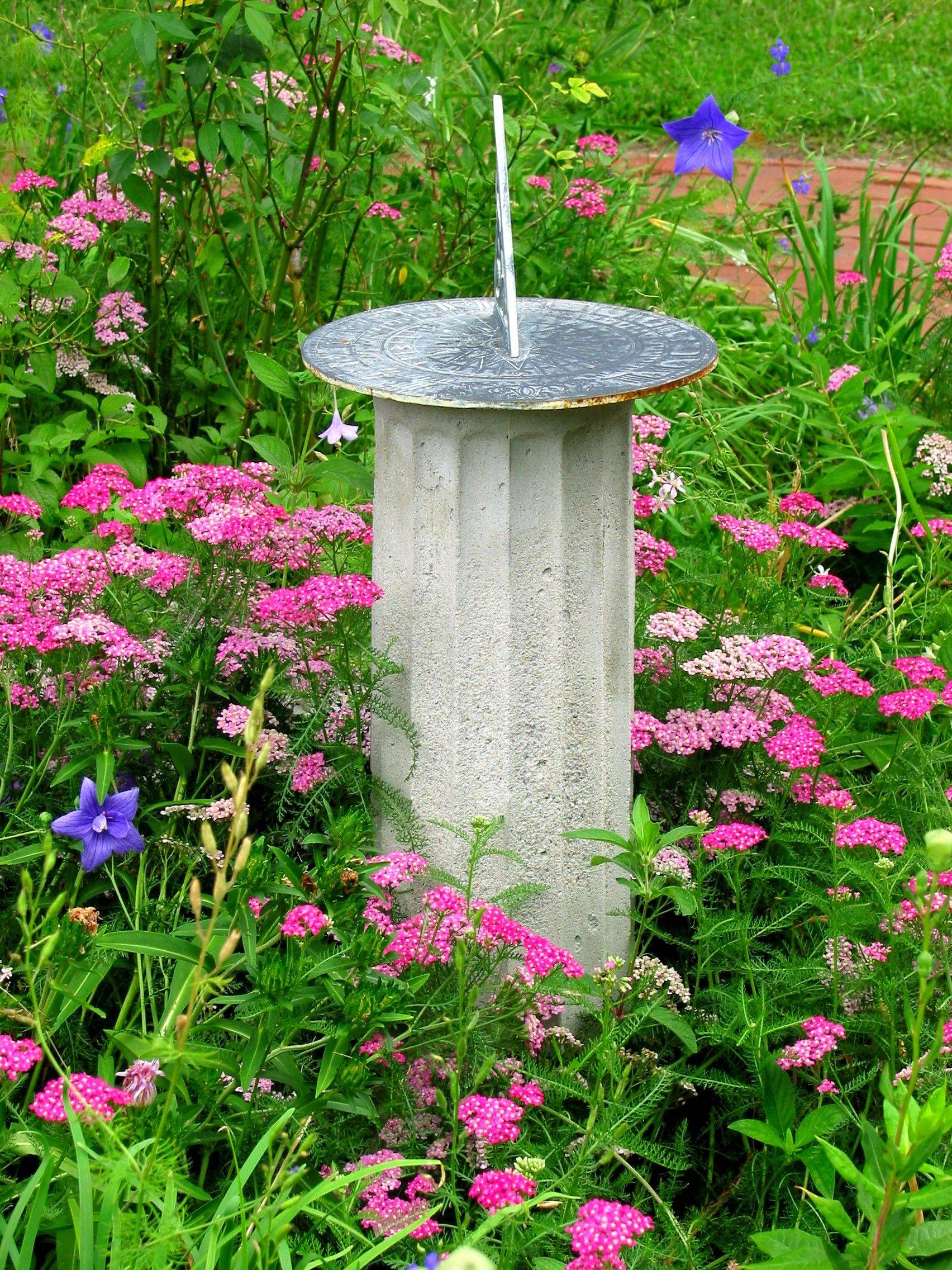 Garden Sundial Garden Sundial