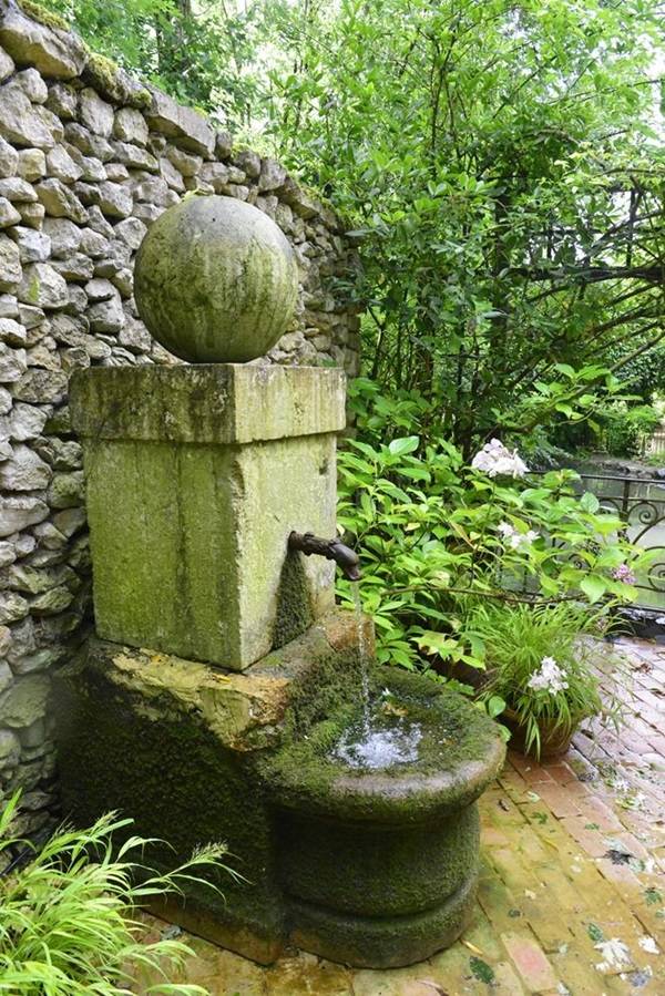 Beautiful Garden Fountain Ideas