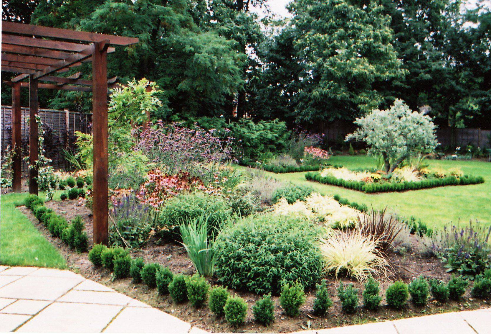 Formal English Garden Hedges