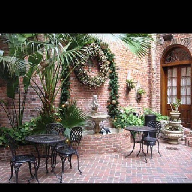 A Hidden Gem French Quarter Courtyard