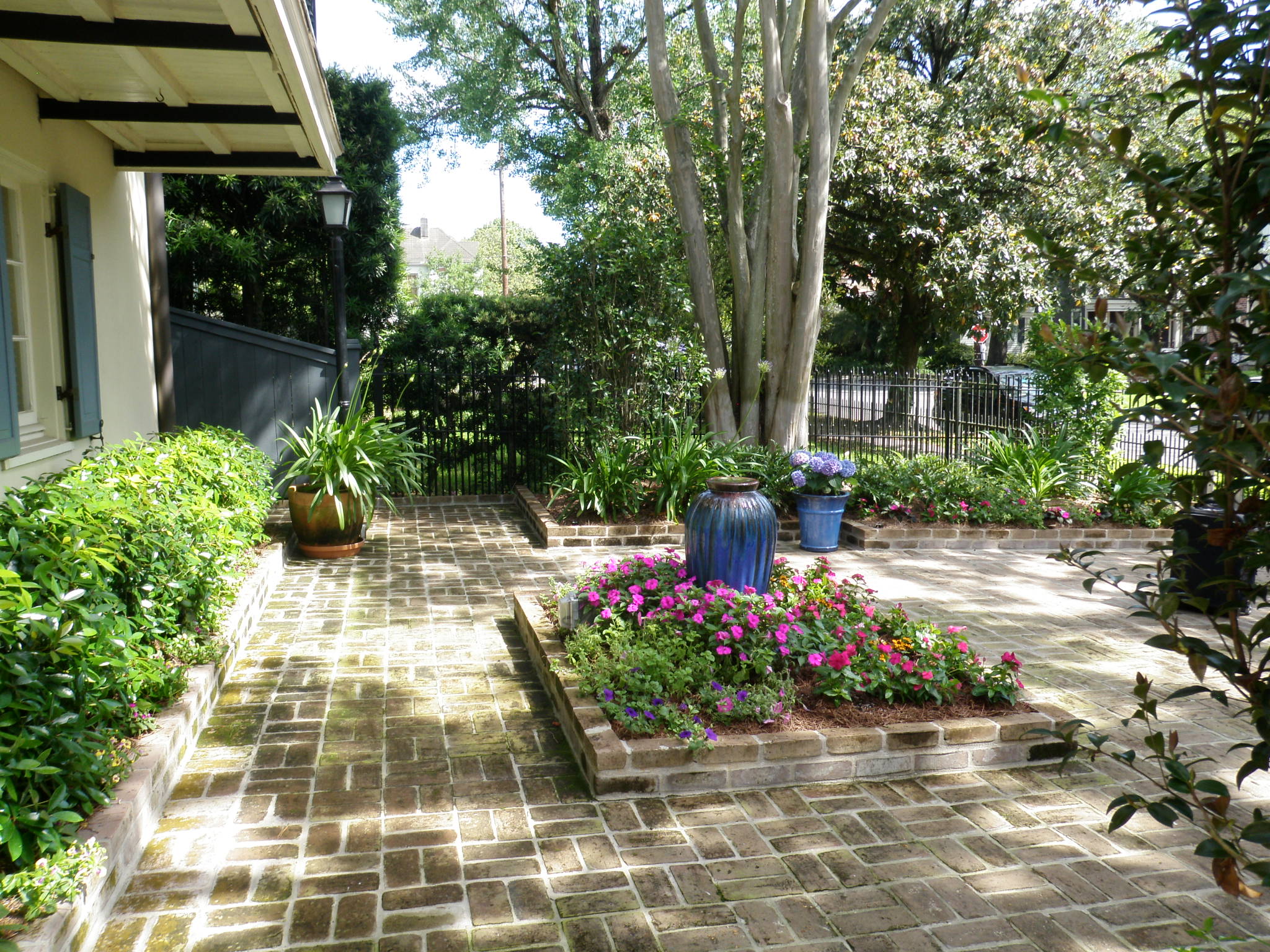 French Quarter Courtyard Courtyard Garden