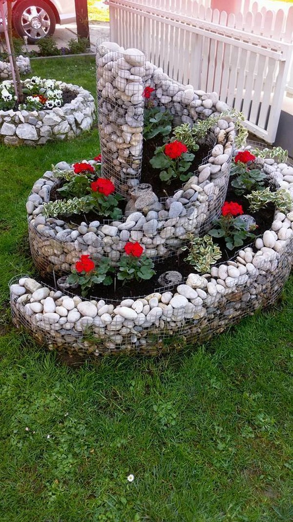Small Garden Centerpiece Ideas