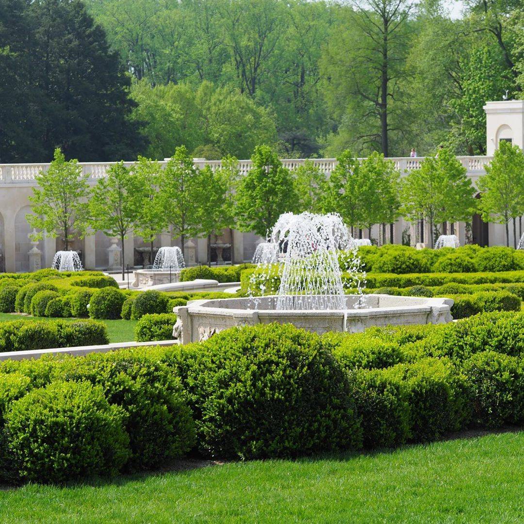 Boxwood Garden Fountains