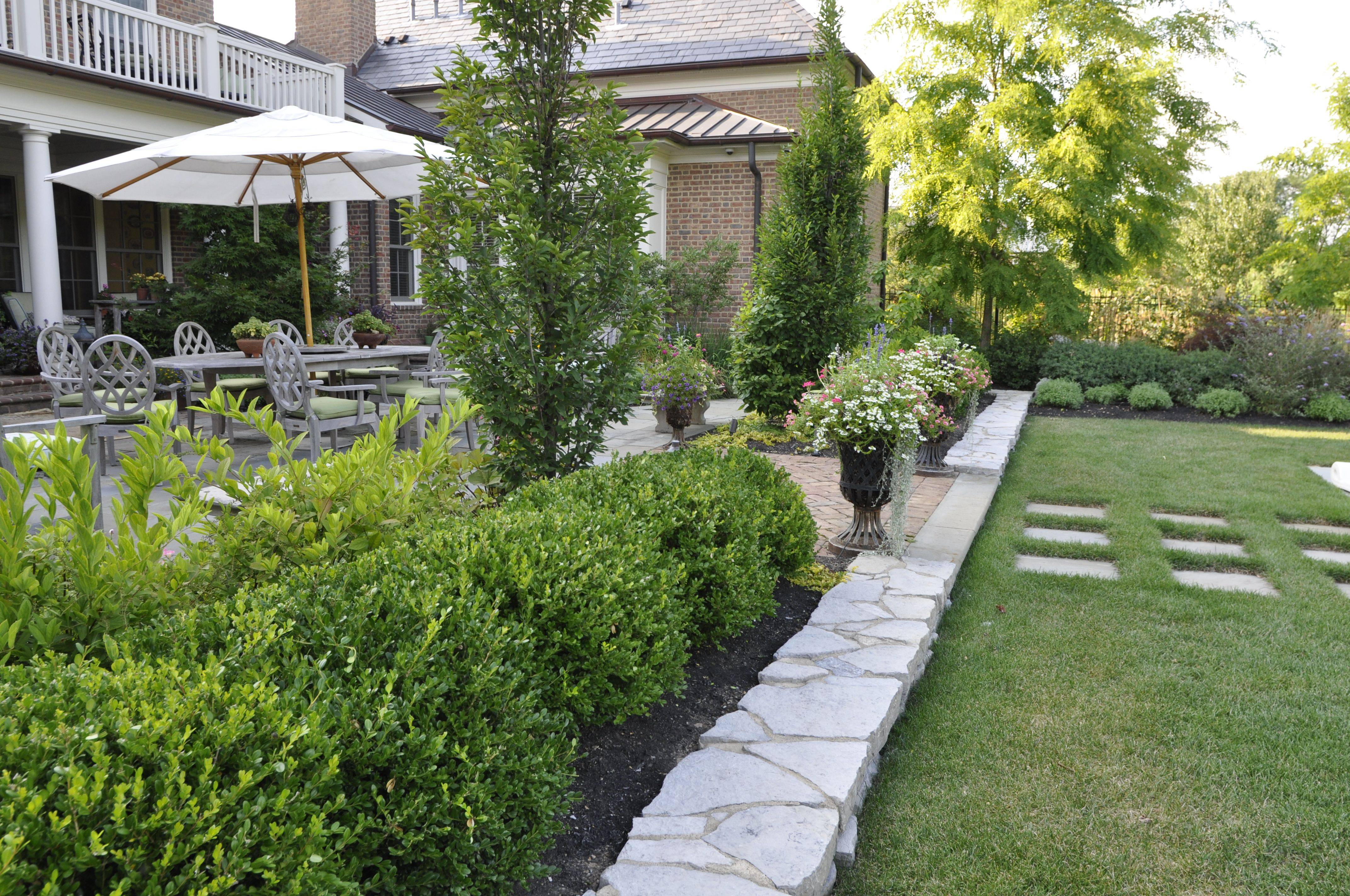 Amazing Boxwood Garden English Backyard Style Boxwood Garden