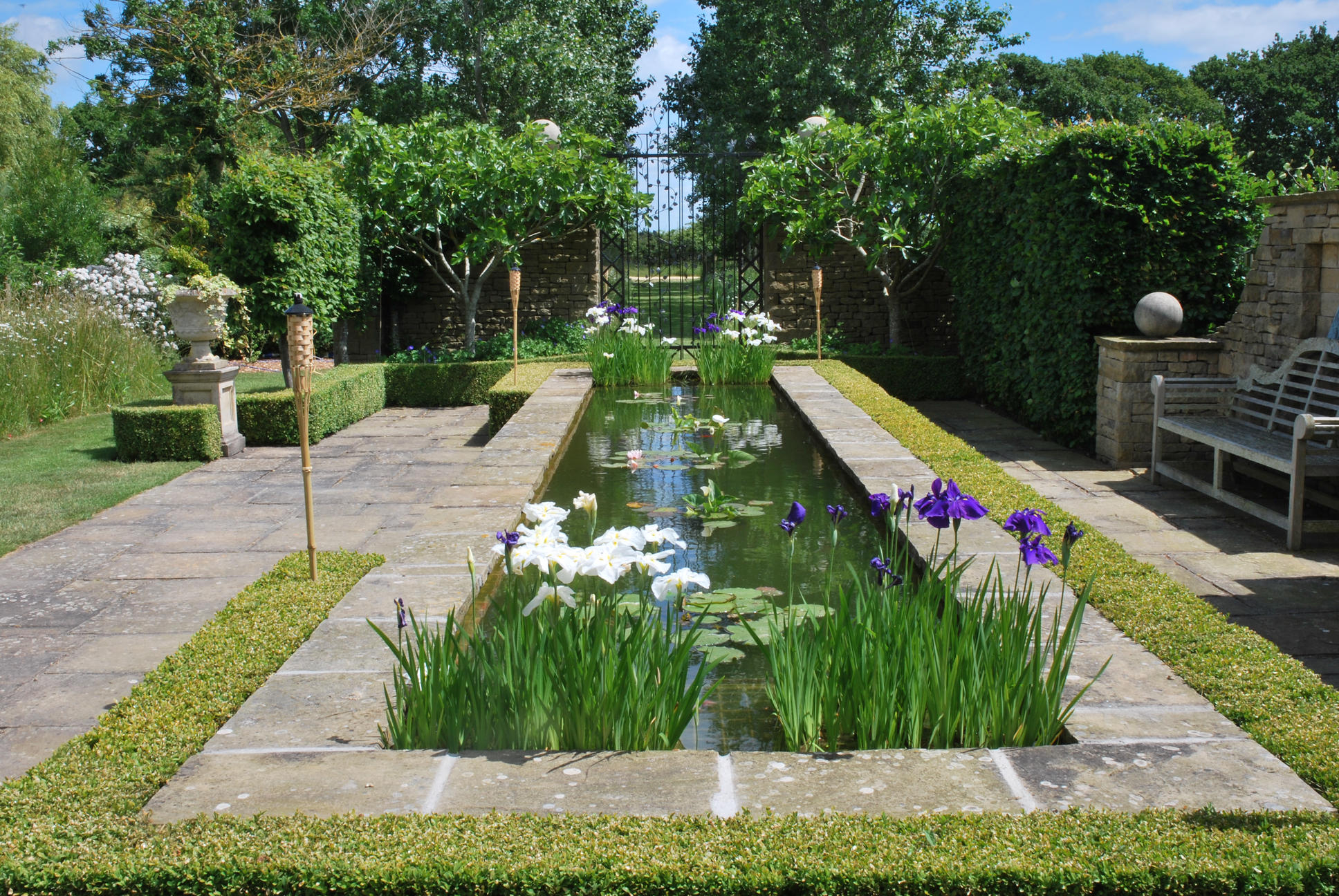 Amazing And Also Lovely Garden Pond