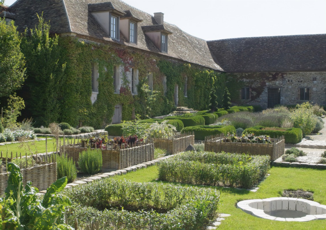 Best Medieval Garden Images