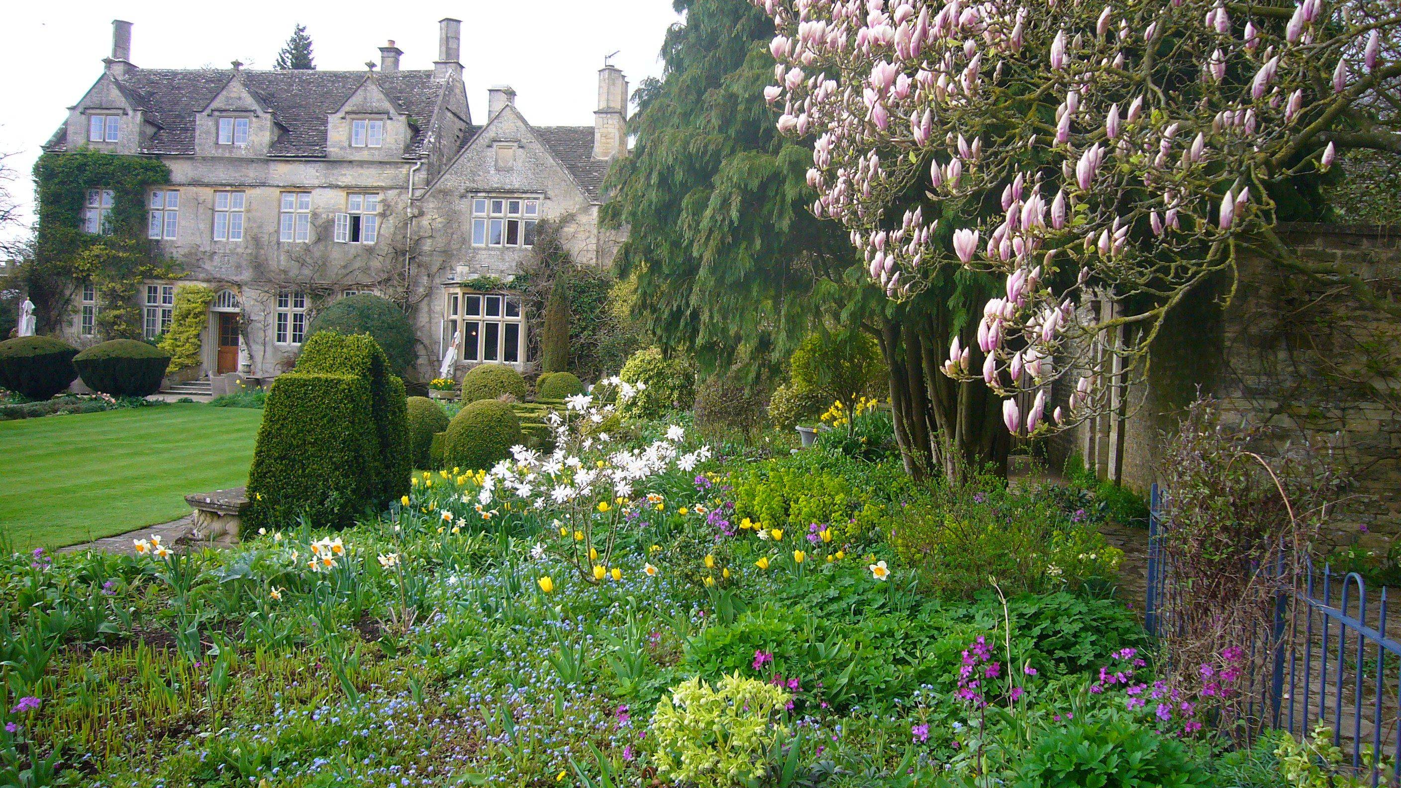 25 Barnsley Garden Ideas You Gonna Love SharonSable