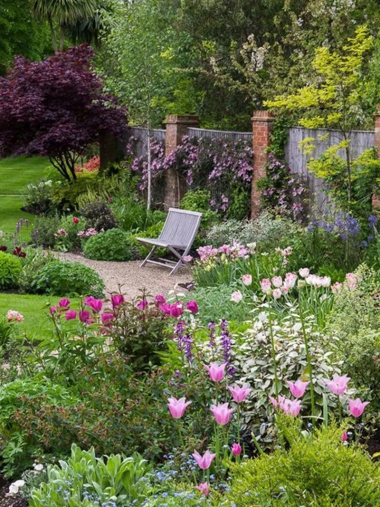 Stunning Small Cottage Garden Ideas