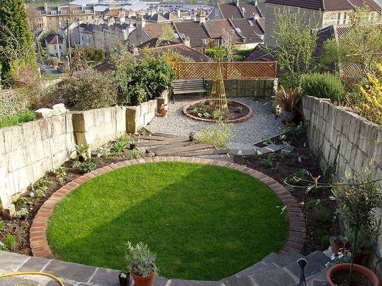 Long Outdoor Spaces