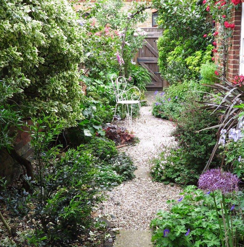 Side Garden Courtyard Gardens