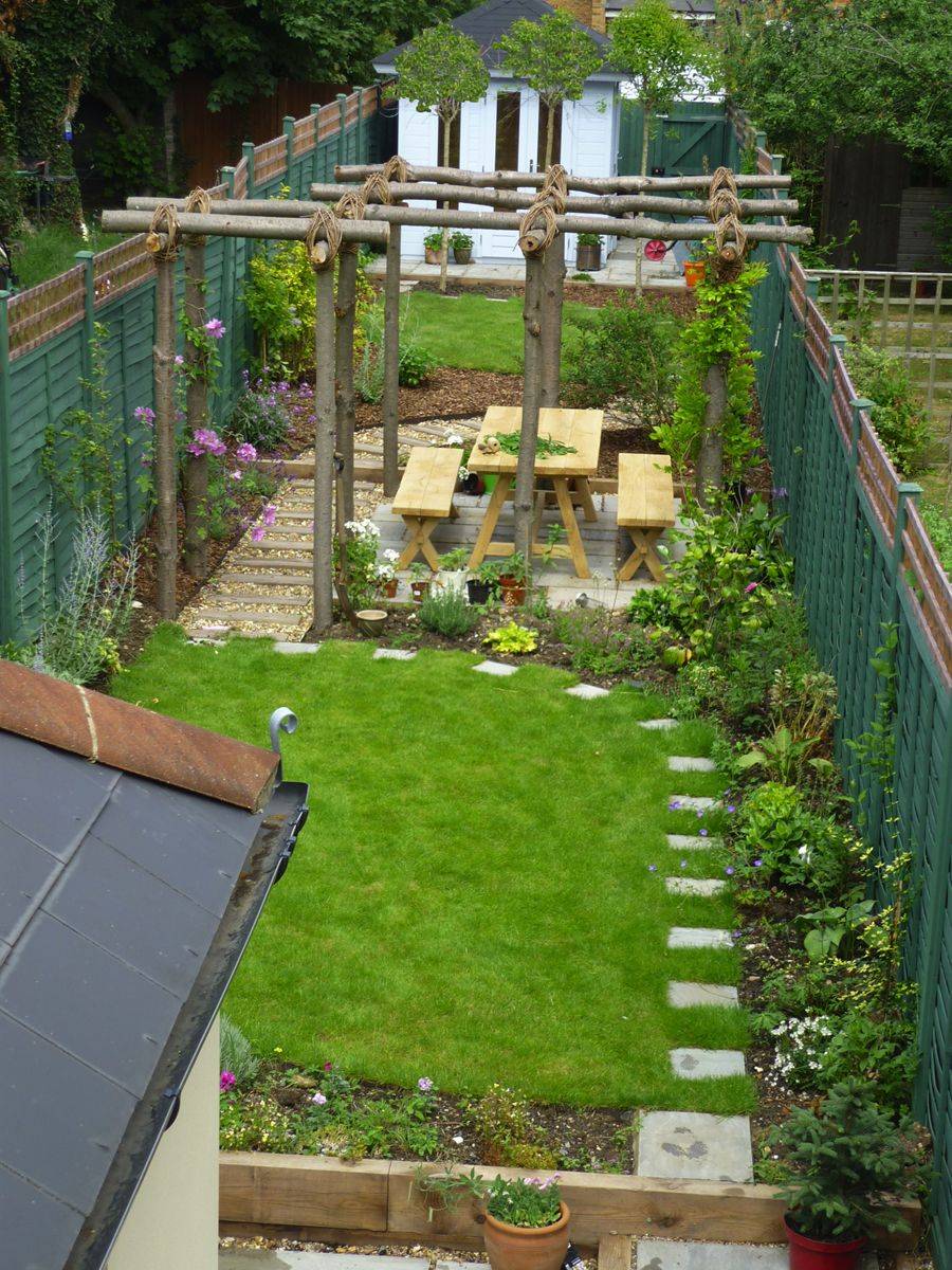 Narrow Garden Design